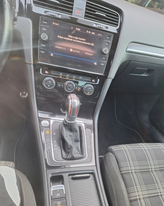 Volkswagen Golf cena 82500 przebieg: 144358, rok produkcji 2017 z Leżajsk małe 137